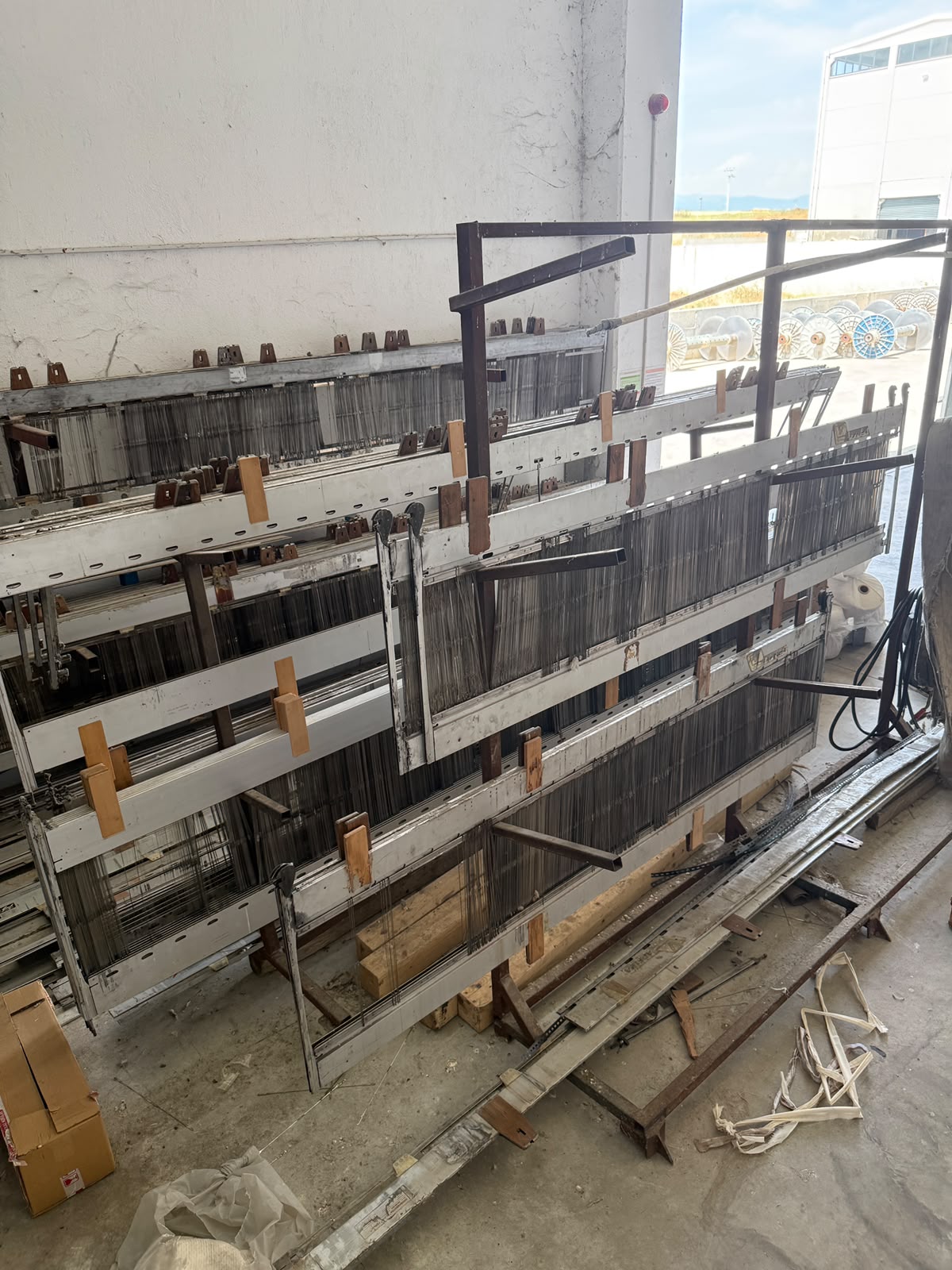 Heald frame rack, Sulzer Rüti projectile looms